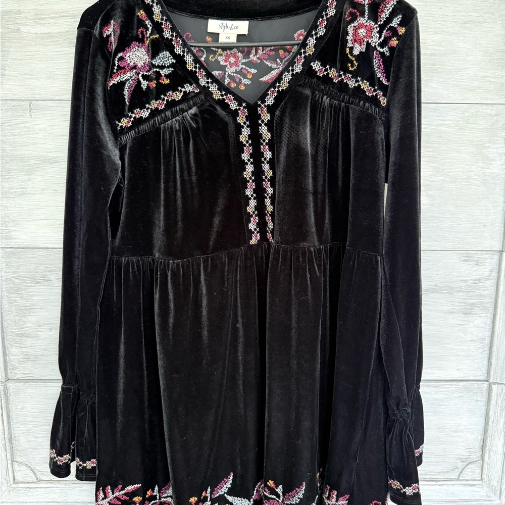 Style & Co. Black Velvet Floral Tunic